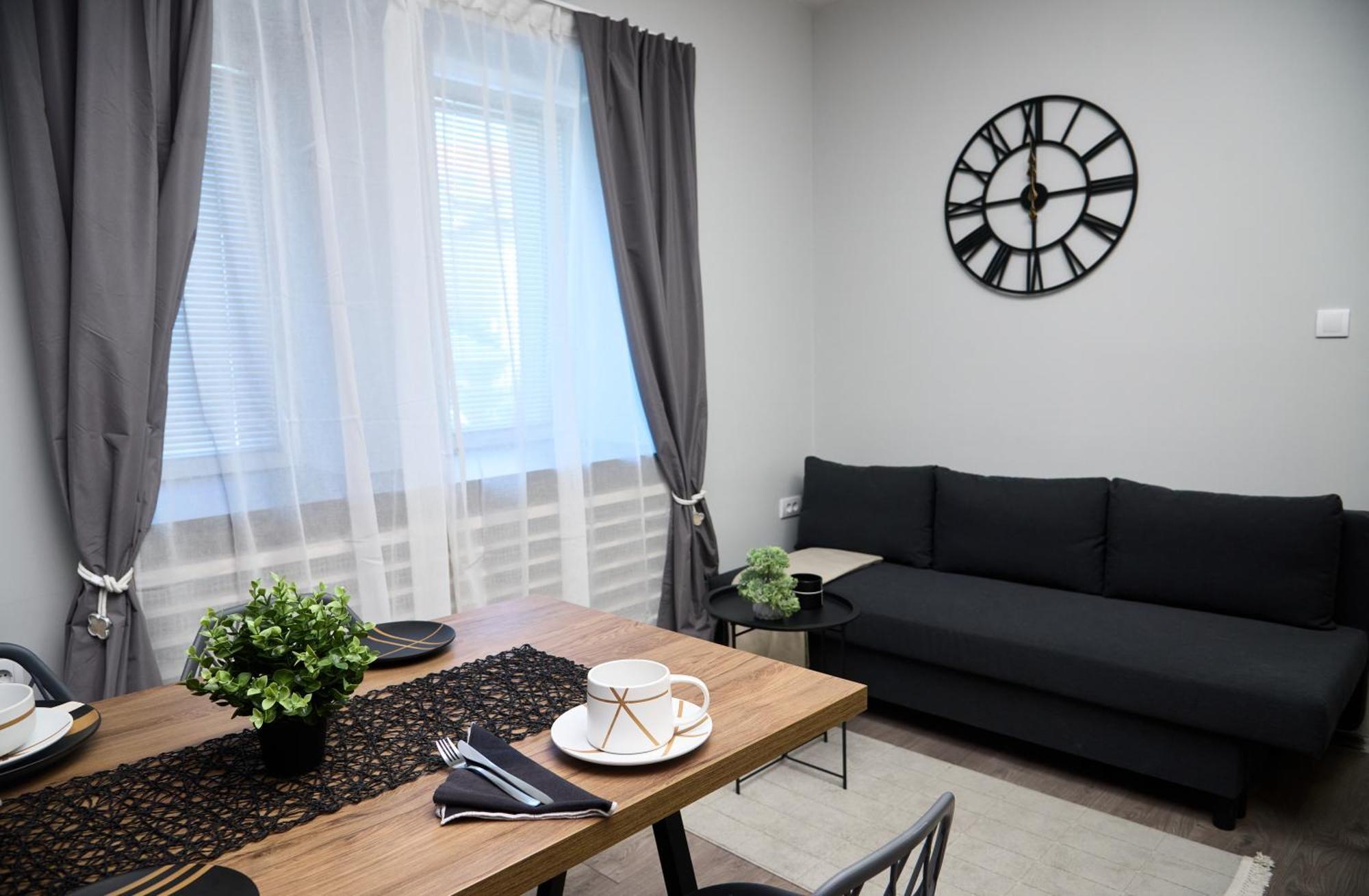 Downtown Boutique Apartments Novi Sad Exterior photo